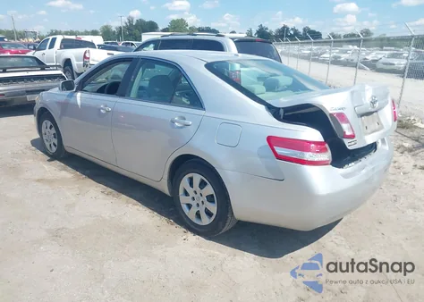 2010 Toyota Camry z USA, uszkodzony, nr VIN 4T1BF3EK8AU576699